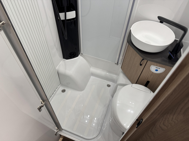 Hobby On Tour  C 680 GE