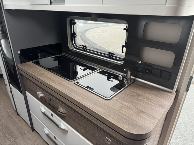 Hobby Excellent Edition 650 KMFE