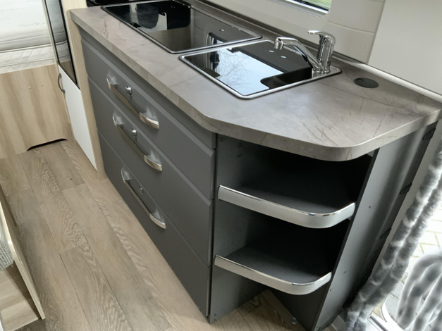 Hobby De Luxe 540 KMFE 9 Zondag 8 maart open (1032154)