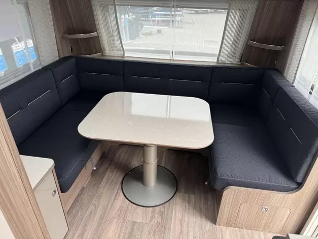 Fendt Tendenza 560 SFDW