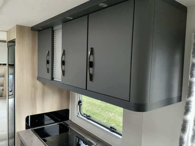 Hobby De Luxe 540 KMFE 9 Zondag 8 maart open (1032154)