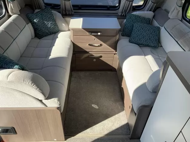 Elddis Affinity 574 Zondag 8 maart open (973106)