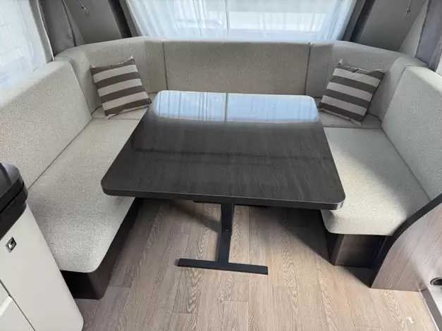 Hobby Prestige 720 KWFU