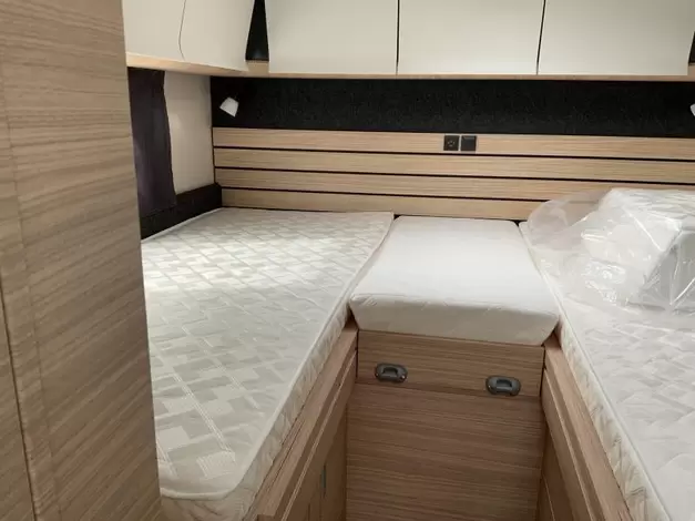 Hobby Optima De Luxe 75 HGE BTW Camper inclusief (974870)