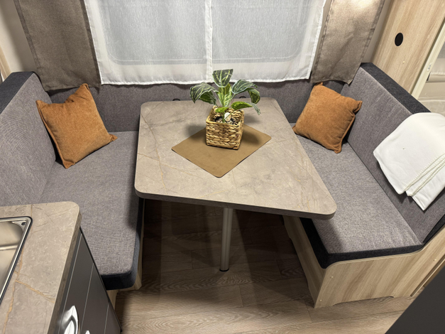 Hobby De Luxe 400 SFE (1053067)