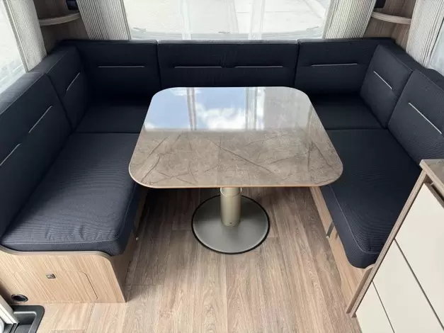 Fendt Tendenza 560 SG