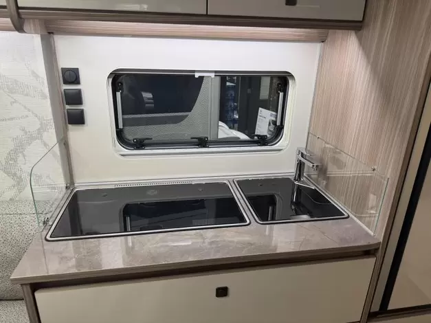 Fendt Tendenza 465 SFB