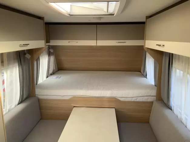 LMC Sassino 470 K Comfort pakket + Luifel