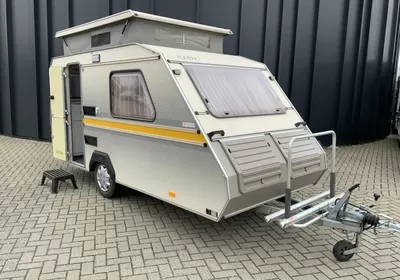 Kip Kompakt 400 EK Bevrijdingsdag open