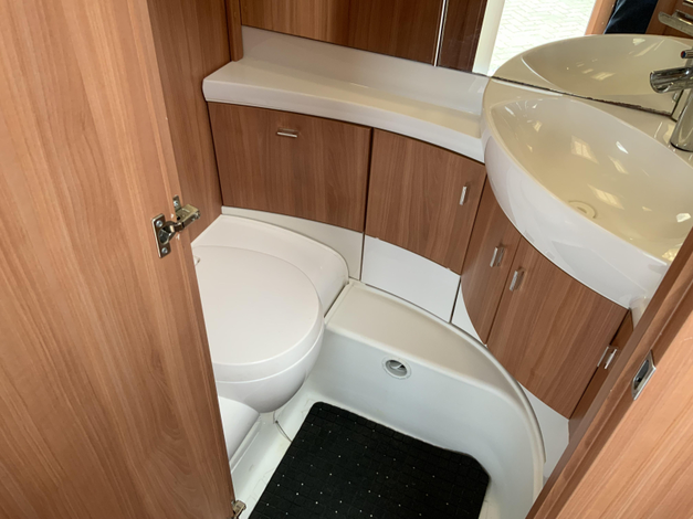 Hobby De Luxe 490 KMF 9 Bevrijdingsdag open (1043251)