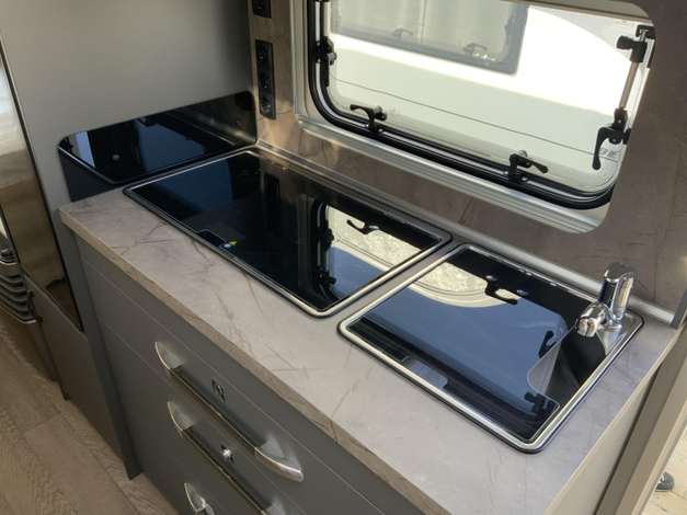 Hobby De Luxe 490 KMF (1054030)