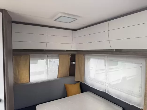 Hobby On Tour 390 SF