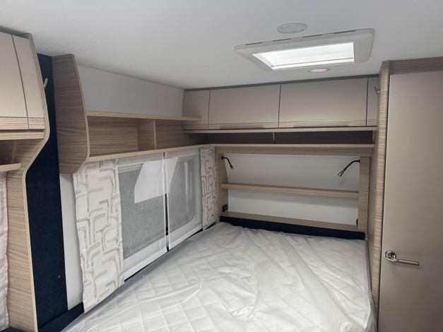 Fendt Bianco Activ 390 FHS Zondag 8 maart open (1031834)