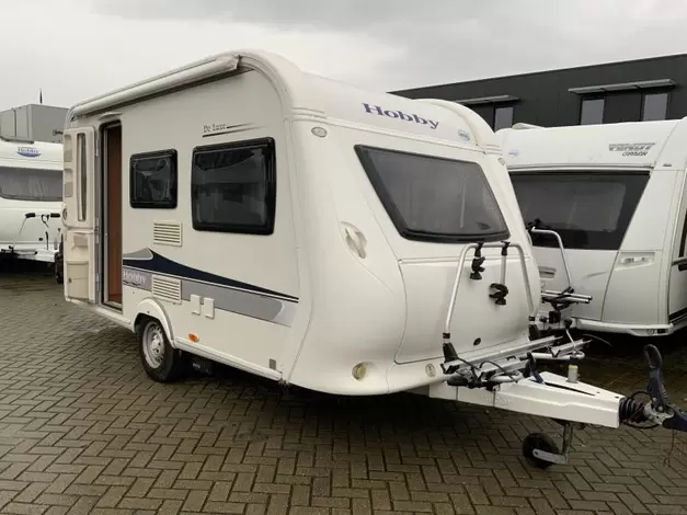 Hobby De Luxe 400 SF