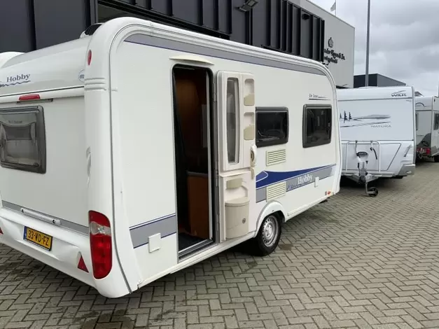 Hobby De Luxe 440 SF