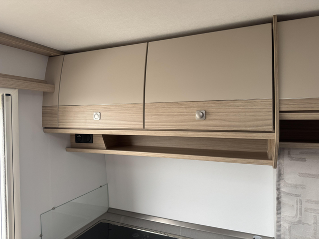 Fendt Bianco Activ 390 FHS Zondag 8 maart open (1031834)